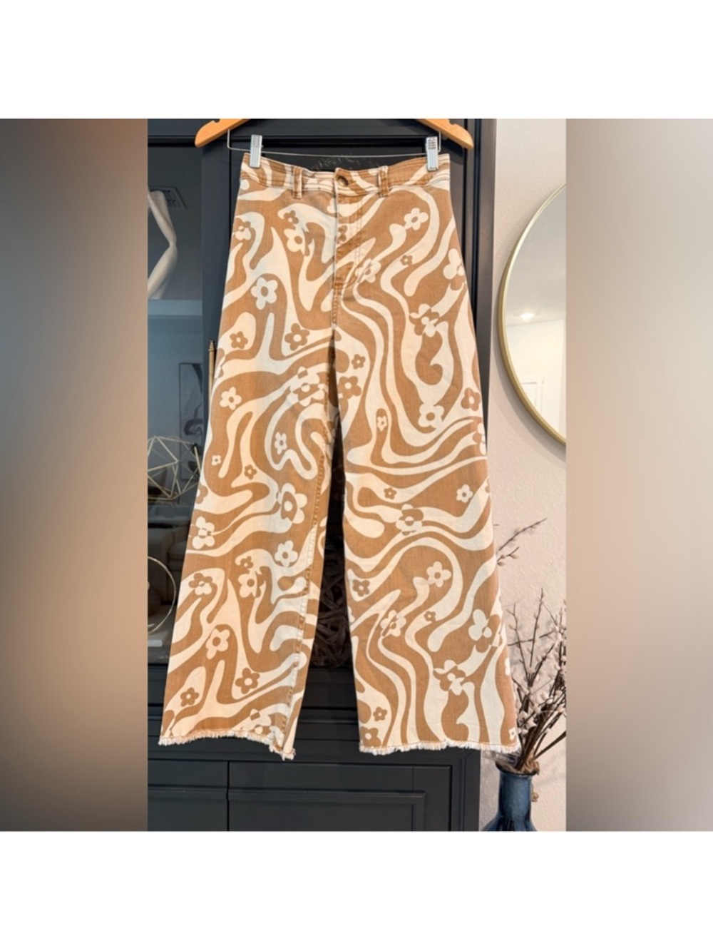 Billabong Pants in Tan and Cream